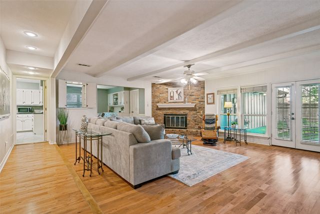10 Lundys Lane, Richardson, TX 75080