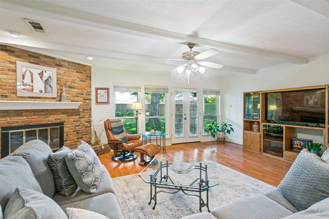 10 Lundys Lane, Richardson, TX 75080