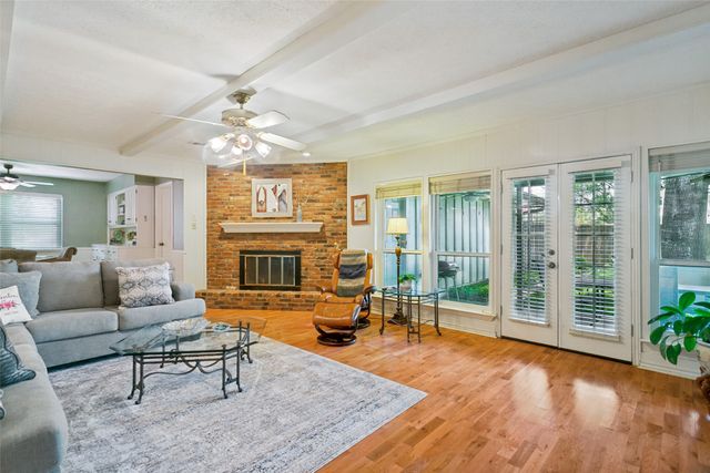 10 Lundys Lane, Richardson, TX 75080