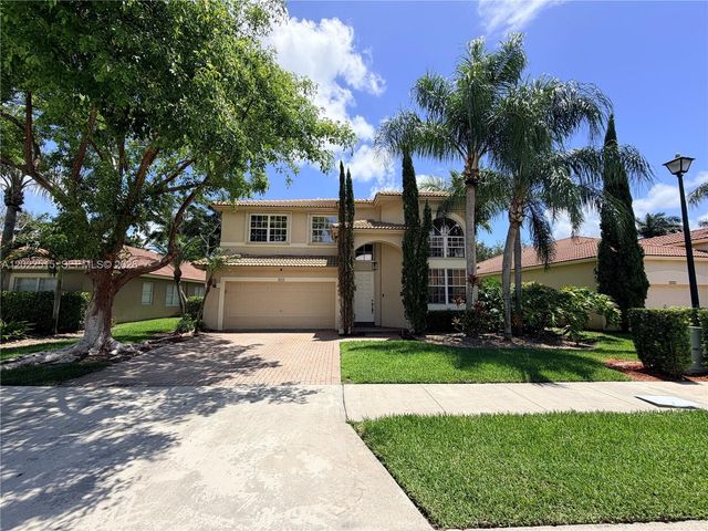 4020 Sapphire Cv, Weston, FL 33331
