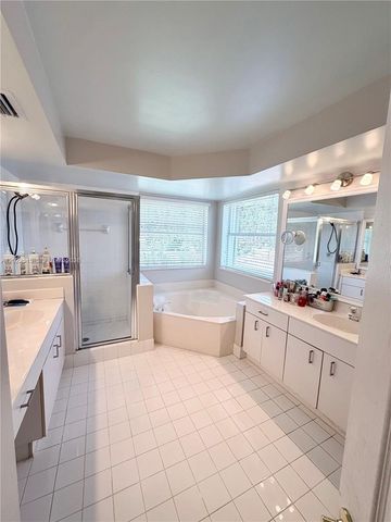 4020 Sapphire Cv, Weston, FL 33331