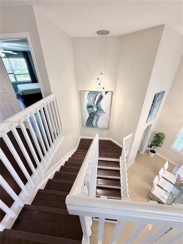 4020 Sapphire Cv, Weston, FL 33331
