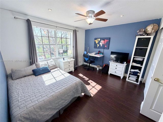 4020 Sapphire Cv, Weston, FL 33331