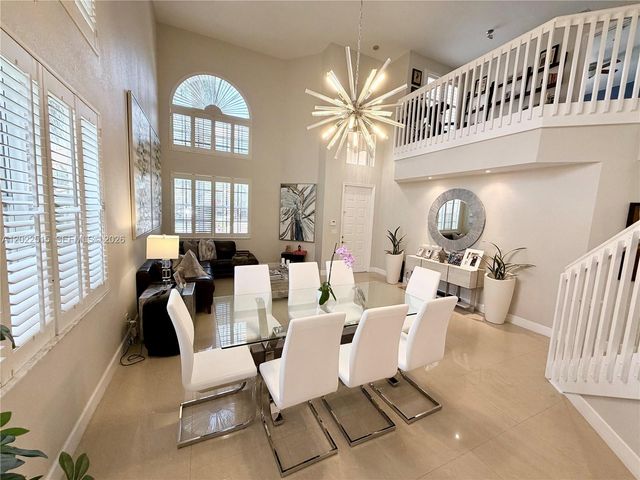 4020 Sapphire Cv, Weston, FL 33331
