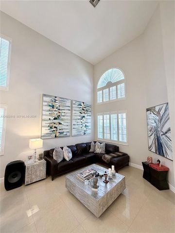4020 Sapphire Cv, Weston, FL 33331
