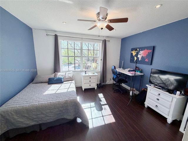 4020 Sapphire Cv, Weston, FL 33331