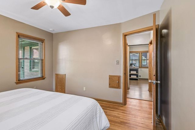 1901 Malvern Street, Roseville, MN 55113