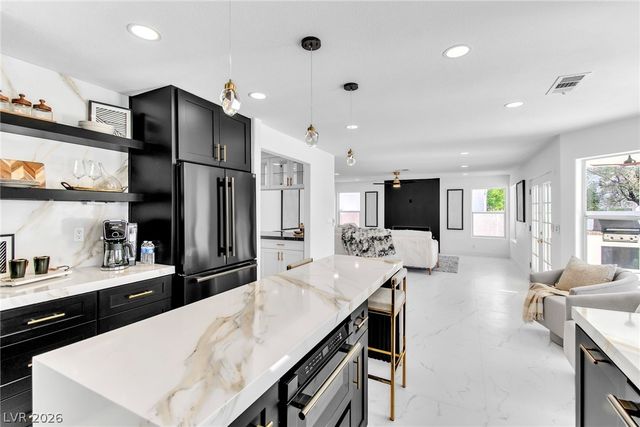 7333 Painted Shadows Way, Las Vegas, NV 89149