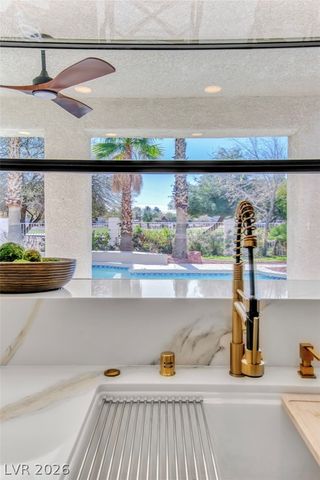 7333 Painted Shadows Way, Las Vegas, NV 89149