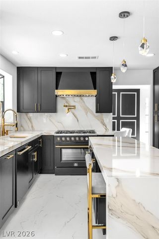 7333 Painted Shadows Way, Las Vegas, NV 89149