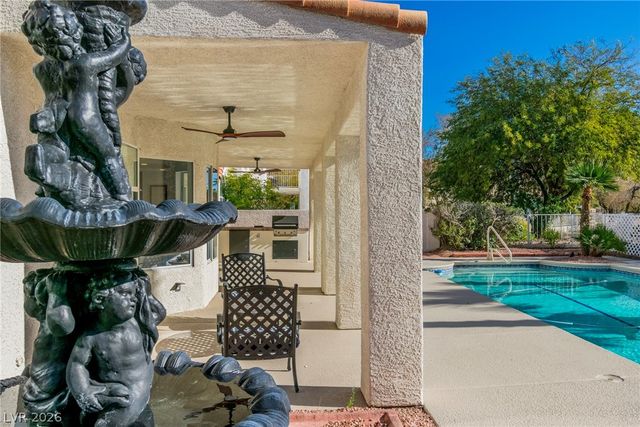 7333 Painted Shadows Way, Las Vegas, NV 89149