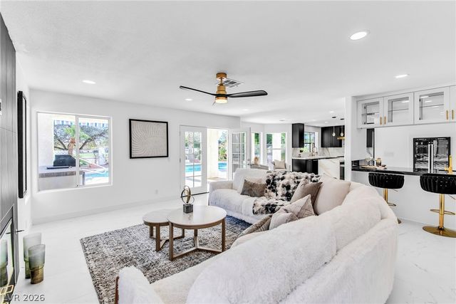 7333 Painted Shadows Way, Las Vegas, NV 89149