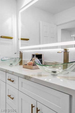 7333 Painted Shadows Way, Las Vegas, NV 89149