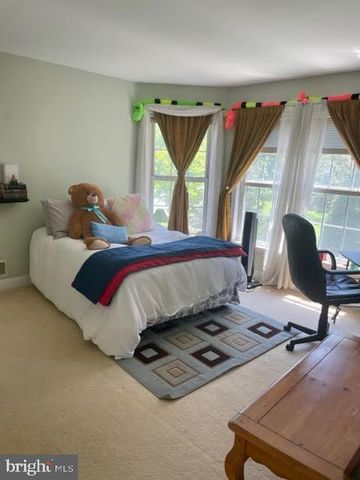 55 WINCREST DR, Phoenixville, PA 19460