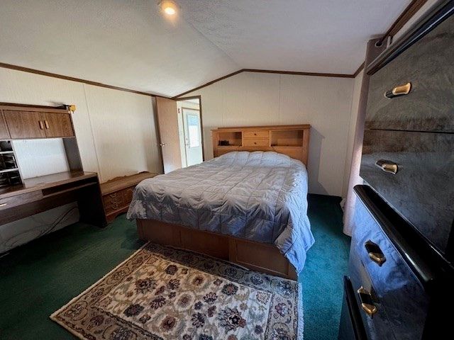 92 New Hillcrest Dr, Greenville, NH 03048