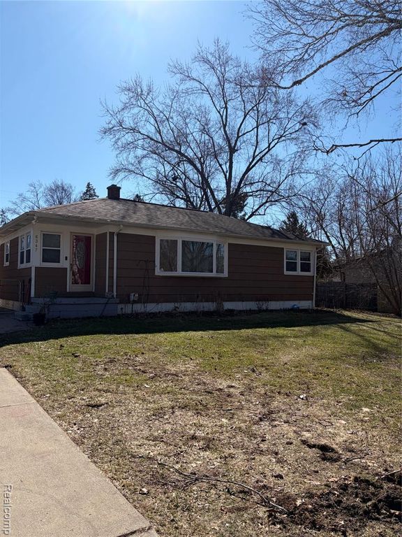 6347 Rowley Boulevard, Waterford, MI 48329