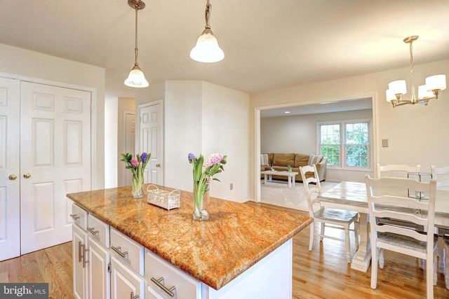 18 FRANKLIN TREE, Catonsville, MD 21228