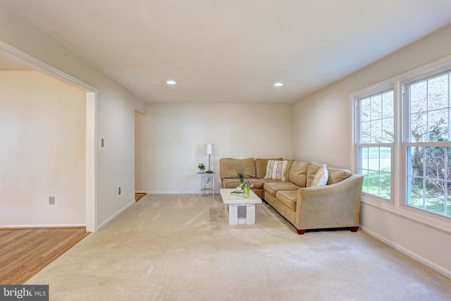 18 FRANKLIN TREE, Catonsville, MD 21228