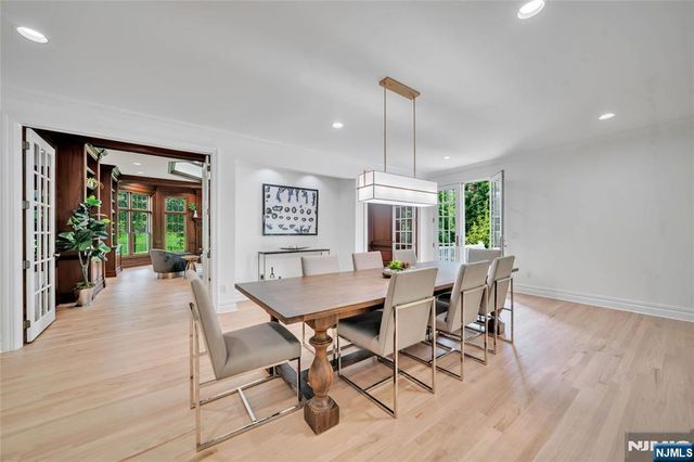 8 Lauren Pond Court, Demarest, NJ 07627