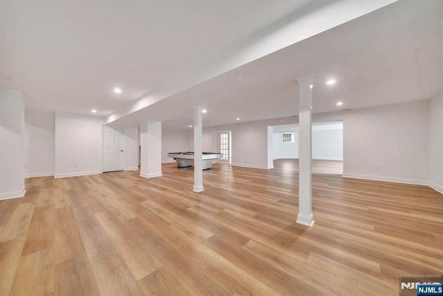 8 Lauren Pond Court, Demarest, NJ 07627