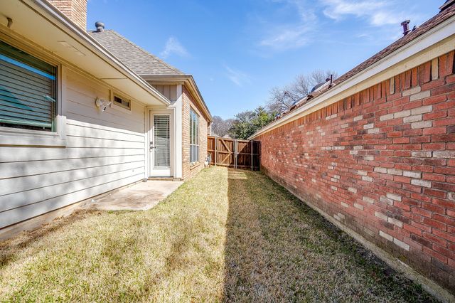1115 Olde Towne Drive, Irving, TX 75061