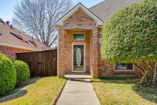 1115 Olde Towne Drive, Irving, TX 75061