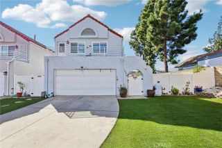 10540 Flora Verda Court, Santee, CA 92071