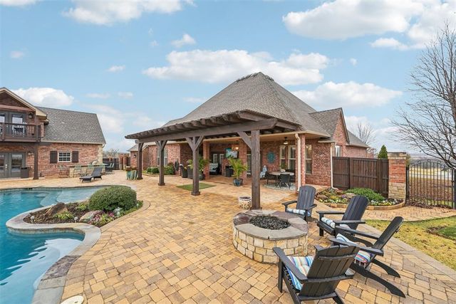 1414 High Ridge Drive, Blanchard, OK 73010