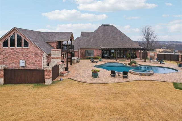 1414 High Ridge Drive, Blanchard, OK 73010