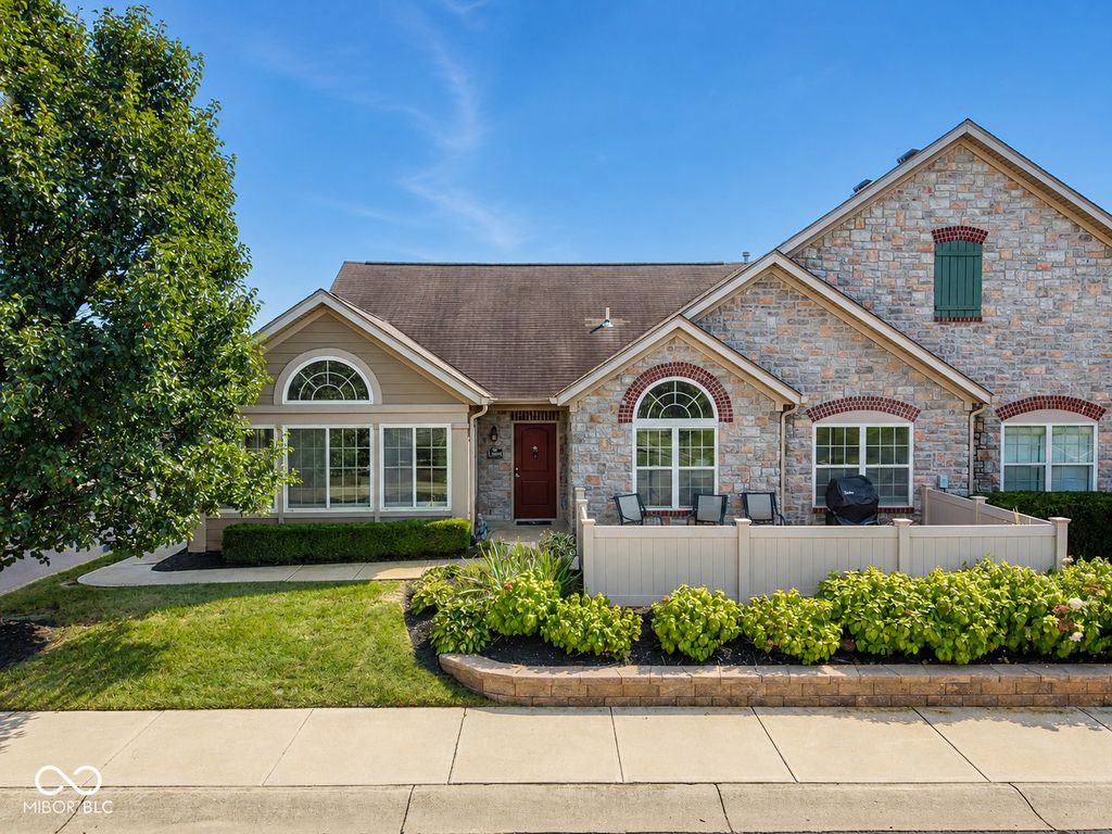 13899 Rue Charlot Lane, Mccordsville, IN 46055