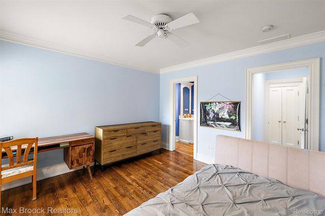 760 Lone Pine Road, Bloomfield Hills, MI 48304