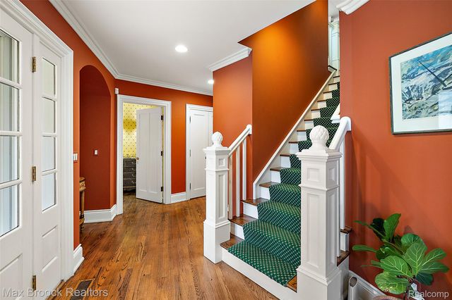 760 Lone Pine Road, Bloomfield Hills, MI 48304