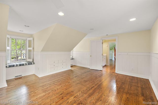 760 Lone Pine Road, Bloomfield Hills, MI 48304