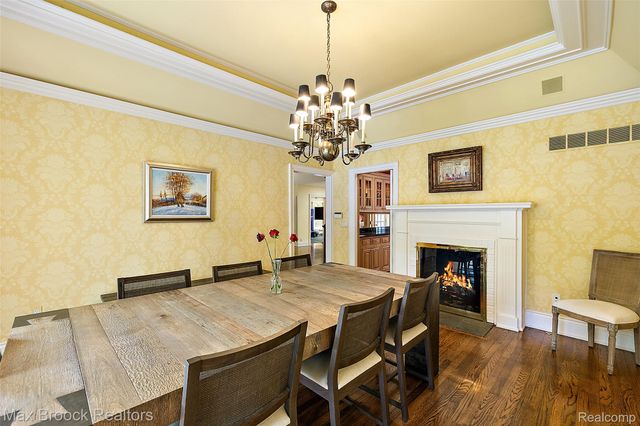 760 Lone Pine Road, Bloomfield Hills, MI 48304