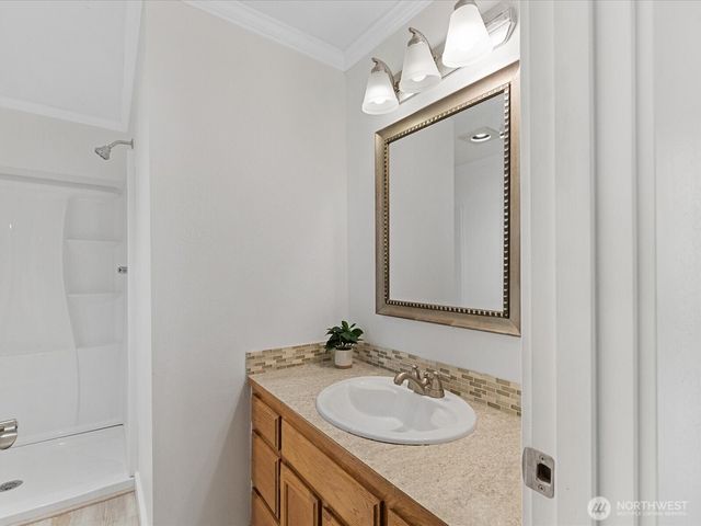 7822 Songbird Way, Clinton, WA 98236