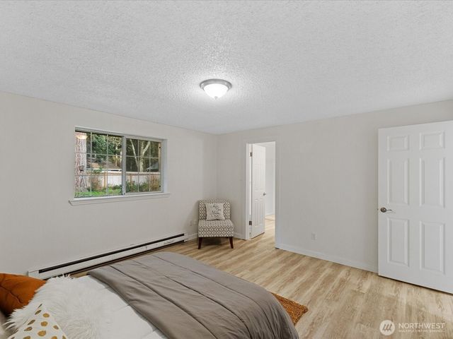 7822 Songbird Way, Clinton, WA 98236