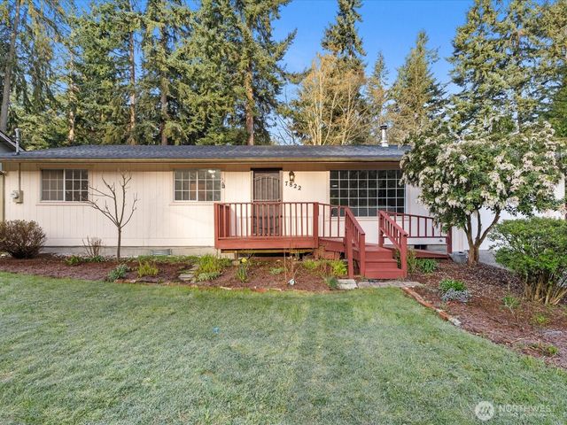 7822 Songbird Way, Clinton, WA 98236