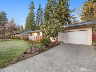 7822 Songbird Way, Clinton, WA 98236