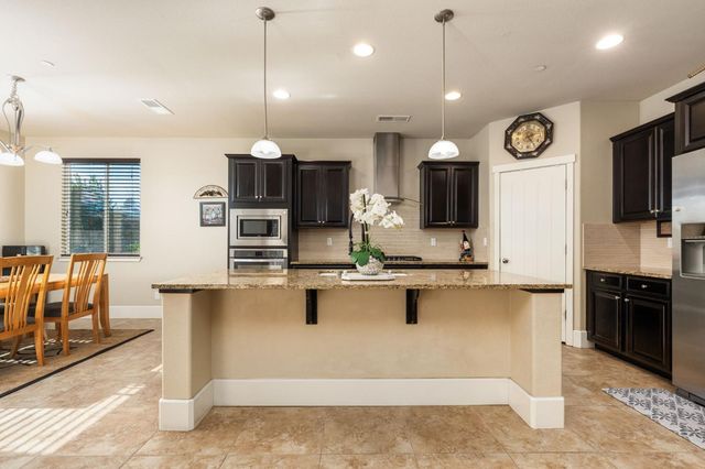 1814 N Notting Hill Lane, Clovis, CA 93619