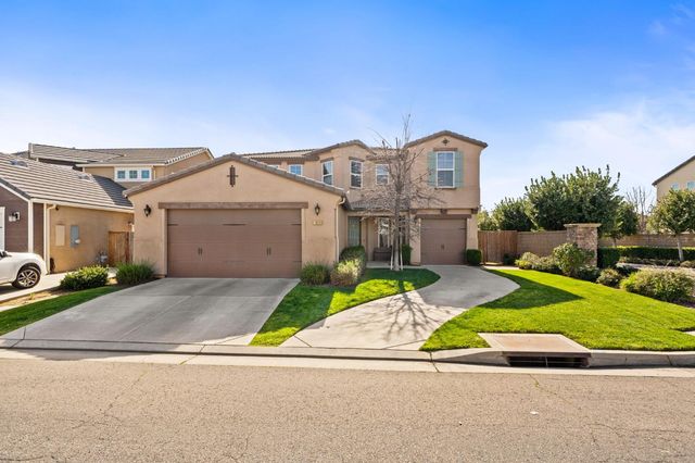 1814 N Notting Hill Lane, Clovis, CA 93619