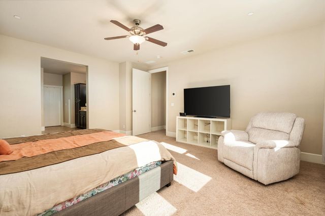 1814 N Notting Hill Lane, Clovis, CA 93619