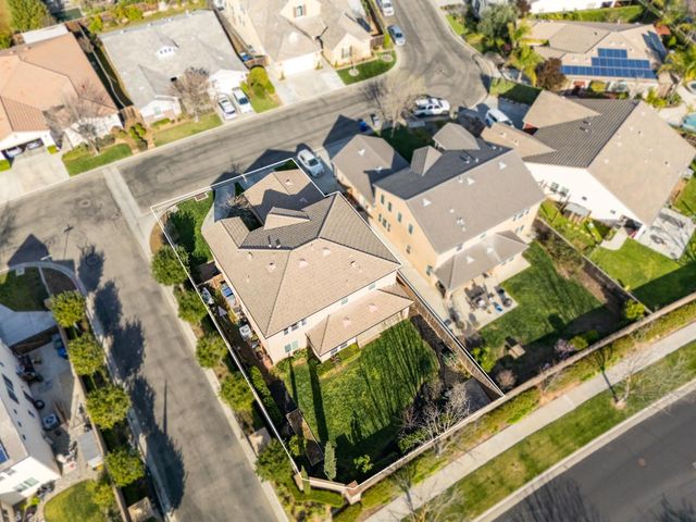 1814 N Notting Hill Lane, Clovis, CA 93619