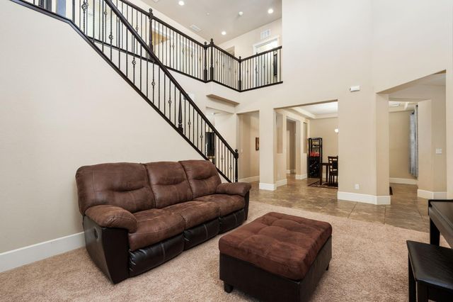 1814 N Notting Hill Lane, Clovis, CA 93619