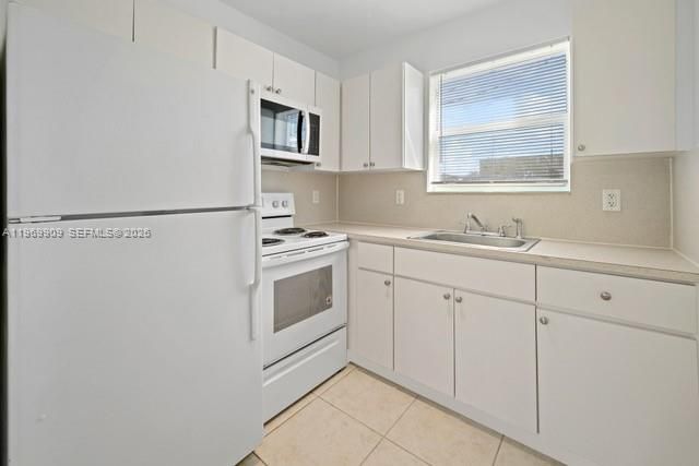 575 NE 82nd St 14, Miami, FL 33138