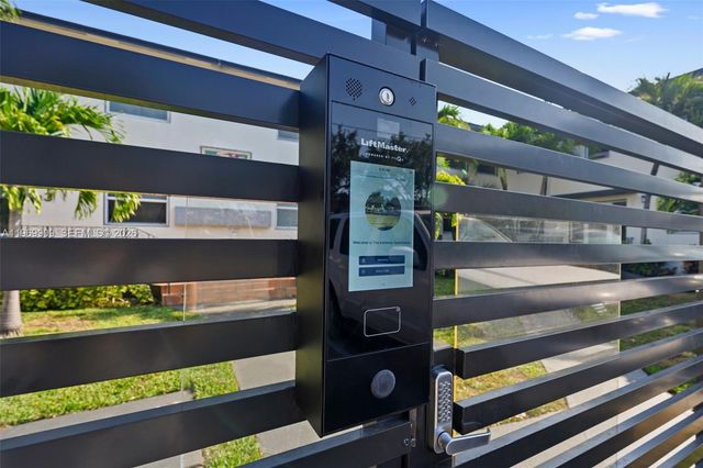 575 NE 82nd St 14, Miami, FL 33138