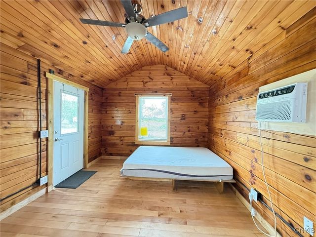 984 Waterloo Geneva Road, Waterloo, NY 13165