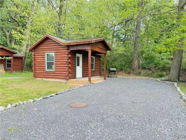 984 Waterloo Geneva Road, Waterloo, NY 13165