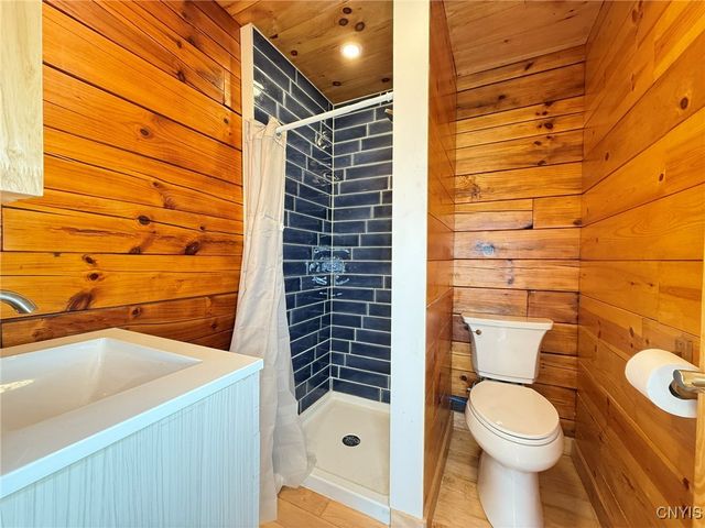 984 Waterloo Geneva Road, Waterloo, NY 13165