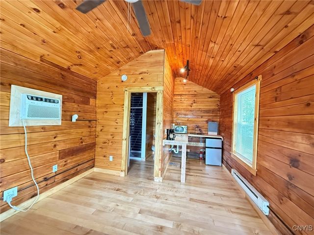 984 Waterloo Geneva Road, Waterloo, NY 13165