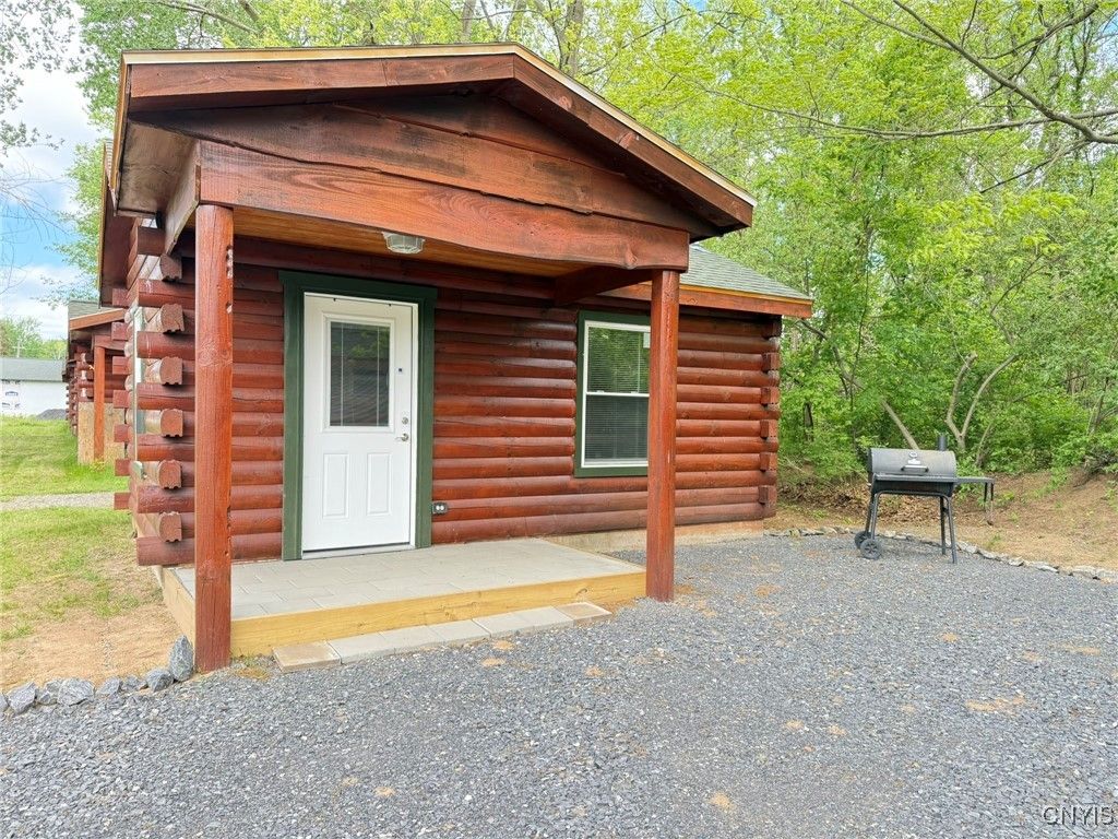 984 Waterloo Geneva Road, Waterloo, NY 13165